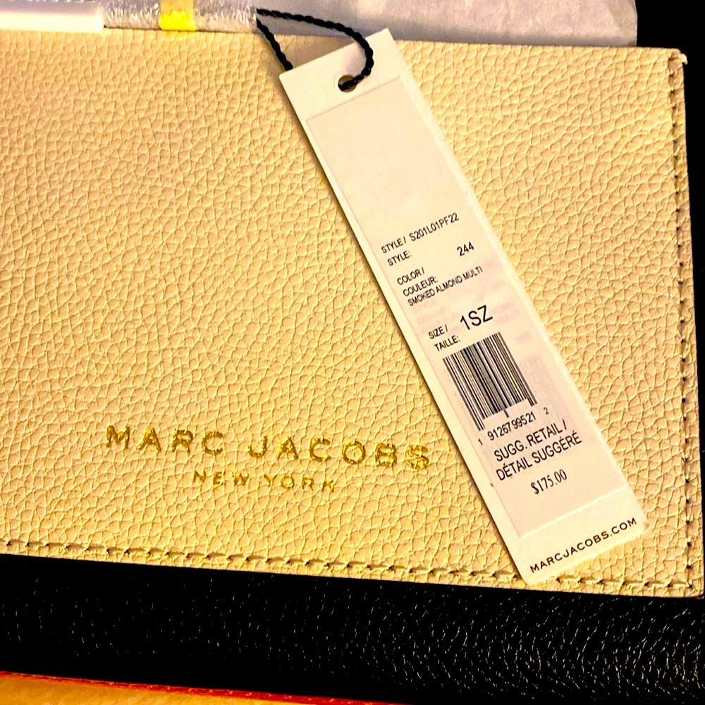 Authentic MARC JACOBS SMOKED ALMOND MULTI WRISTLET